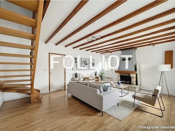 A VENDRE Maison avec grand terrain
