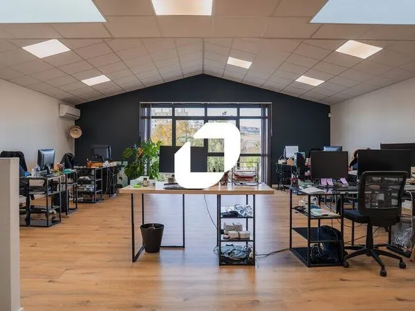 Bureaux 230 m²