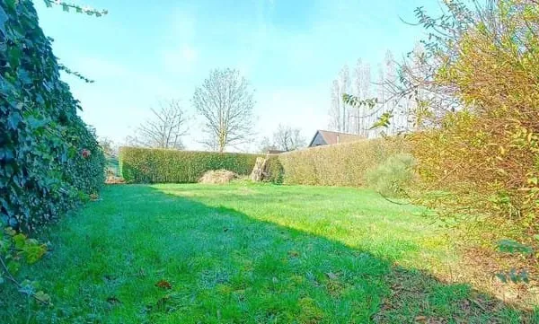 Terrain constructible 492 m²