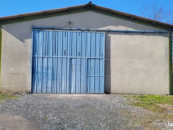 LOCAL D'ACTIVITÉ 200 m² ROMAGNAT