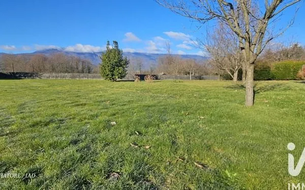 Terrain 722 m²
