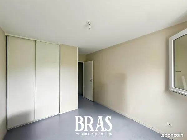Studio 1 pièce 17 m²