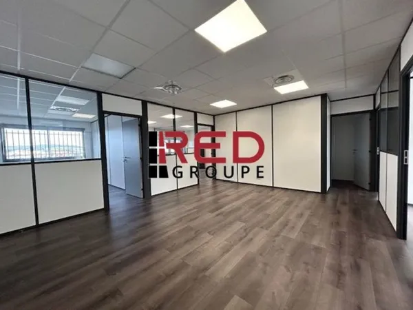 Bureaux 7 pièces 124 m²