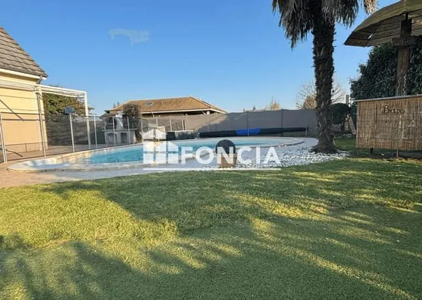 Superbe maison familiale avec Piscine, à moins de 15 minutes du Mans !