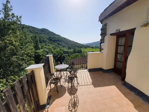 MAISON + TERRASSE ET VUE + JARDIN