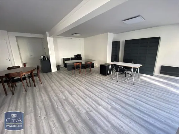 Local commercial 70 m²