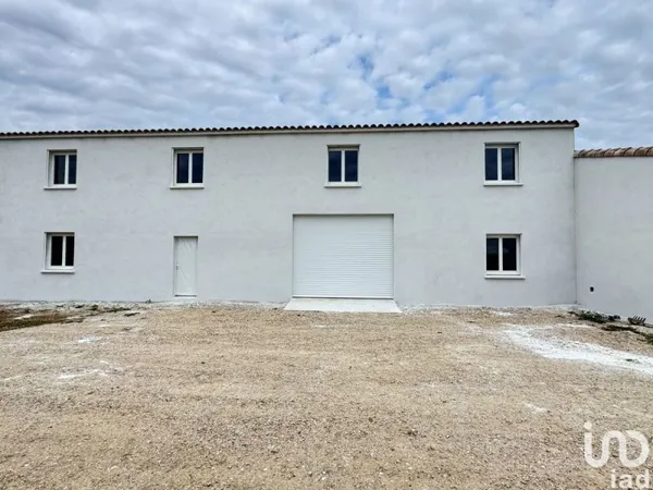 Location Local d'activités 220 m²