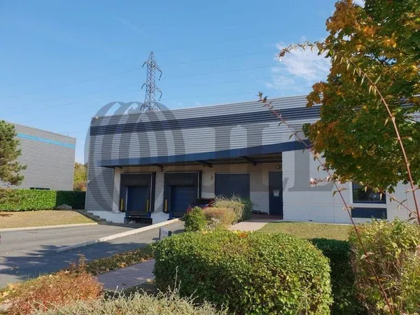 Local d'activité 3167 m²