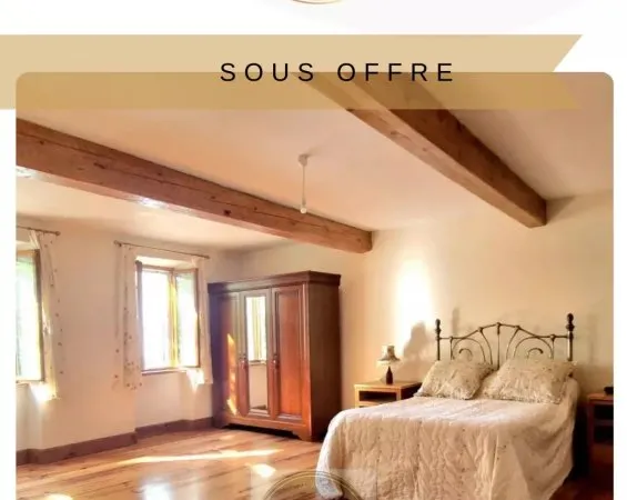 Maison de type 6 de 246m² à Villespy