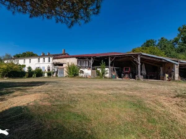 Longère de 13 pièces principales