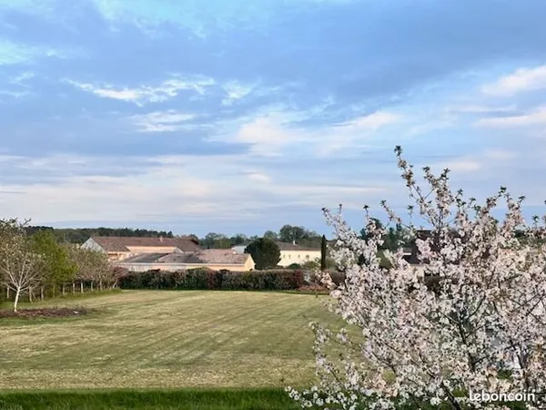 🌻Beau Terrain constructible en Périgord à SIGOULES FLAUGEAC 24240🏡