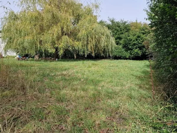Terrain constructible 866 m²