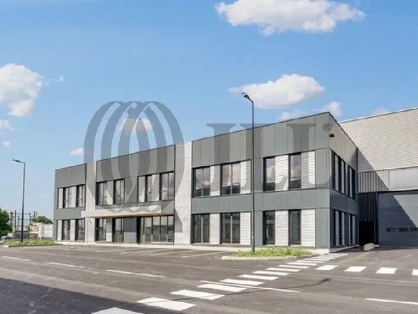 Local d'activité 9564 m²