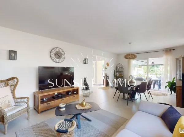 Villa 5 pièces 140 m²