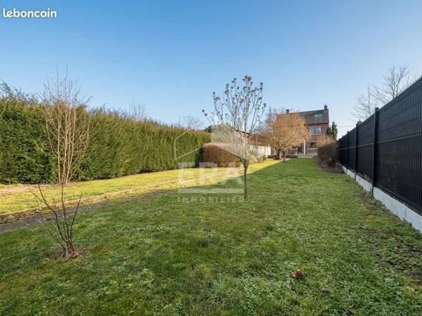 Pavillon 8 pièces 170 m²