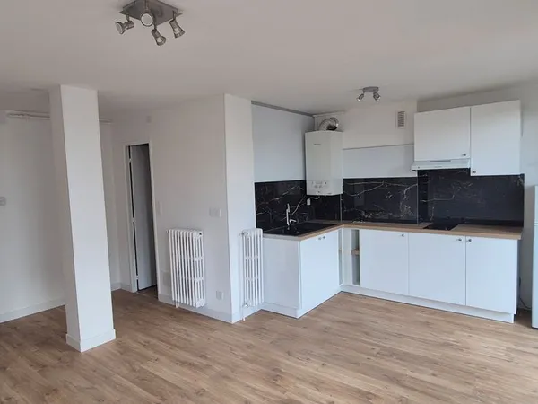Loue Appartement T2- Fontaine Lestang