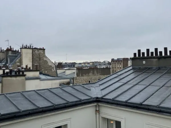 Belleville - 2 p 31.75 m² 6éme vendu occupé