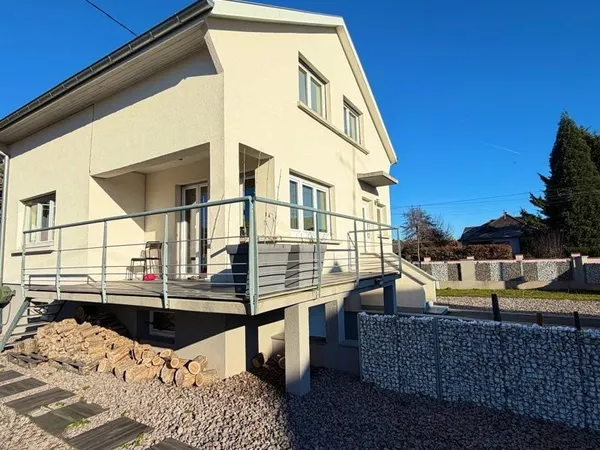 Maison 5 pièces 100 m2 sur 5 ares