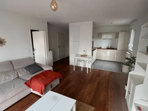 Appartement meublé 50m² - Bordeaux Lac - Parking - Internet inclus