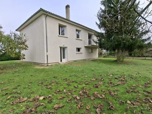 Maison lumineuse beau quartier de Biars