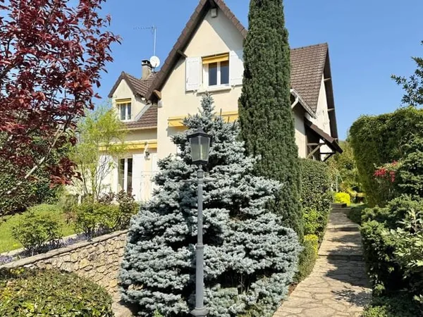 Maison 7 pièces 167 m²
