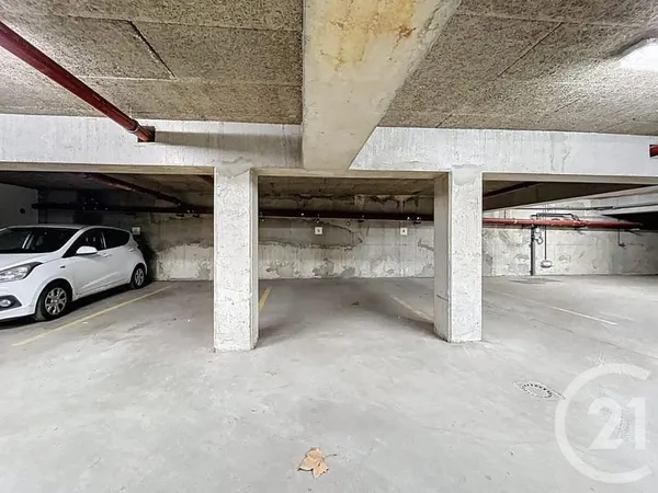 Parking 11 m²
