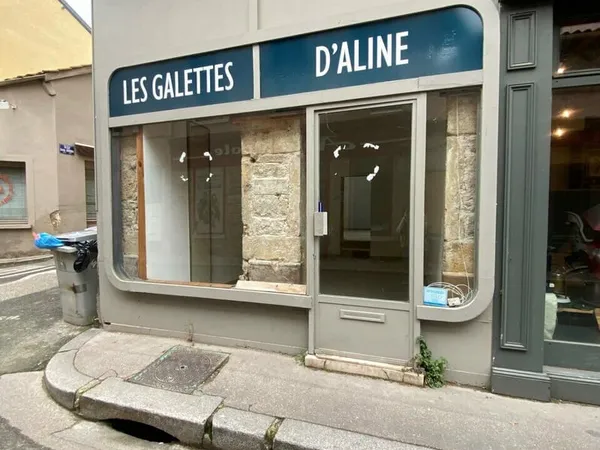 LOCAL COMMERCIAL à LOUER