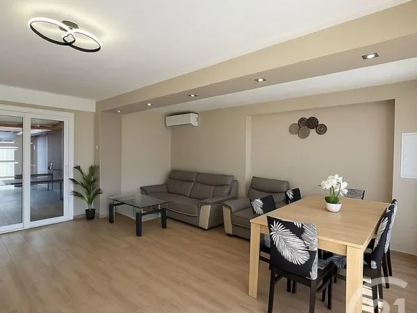 Maison 7 pièces 200 m²