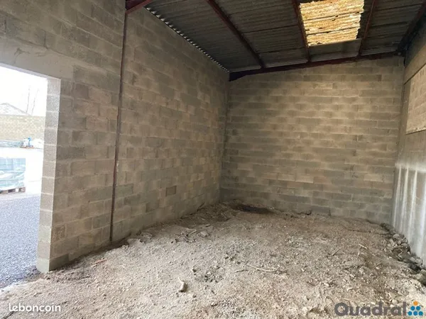 Parking/box 50 m² TOUL