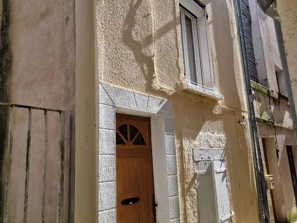 Maison de ville centre-ville sur 3 niveaux - Petit prix / Fort potentiel
