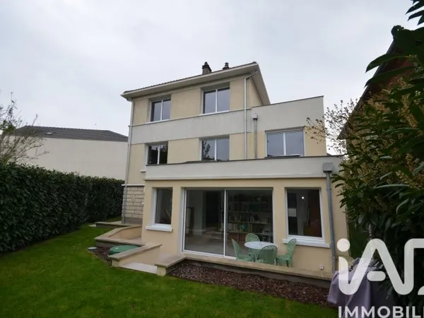 Maison 5 pièces 145 m²