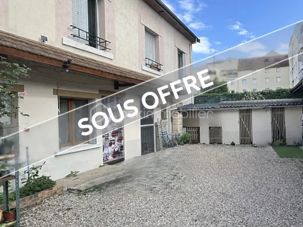 Immeuble de rapport 13 pièces 254 m²