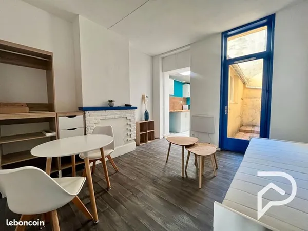 Studio 1 pièce 20 m²