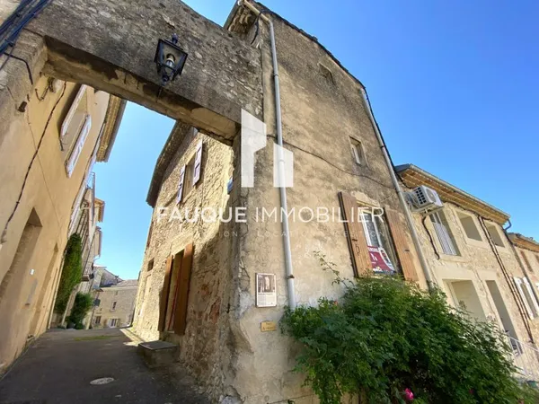 ALLEX - Maison de village avec terrasse, garage et caves