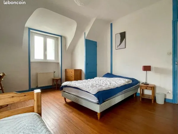 Coloc, grande maison vue mer