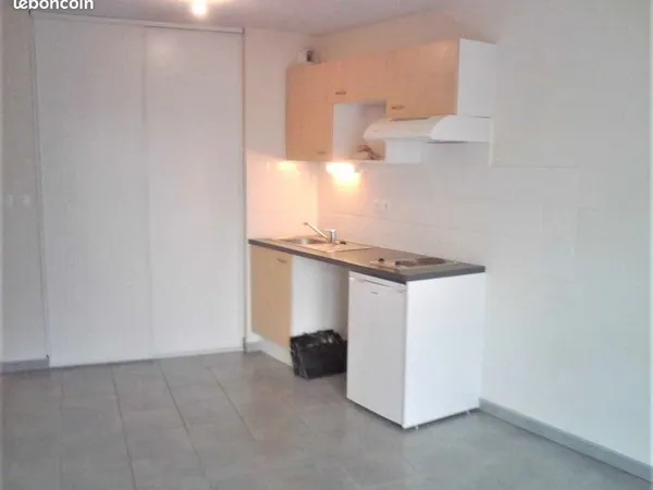 Studio 1 pièce 29 m²