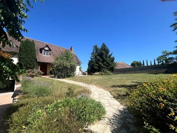 Maison 6 pièces 180 m²