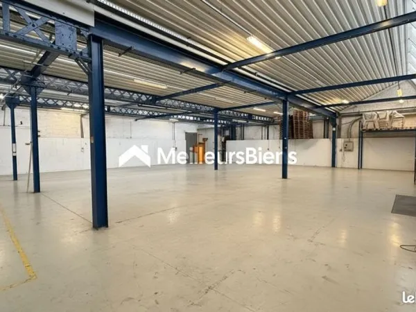 Local d'activité 659 m²