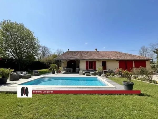 Maison 250 m²