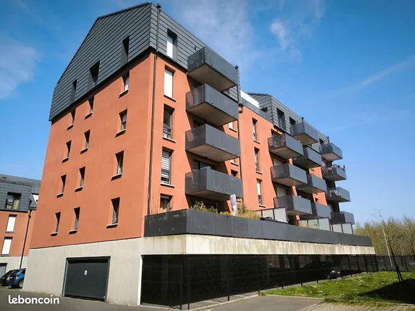 T2 RÉCENT (2022) - 47 m² - BALCON - PARKING - DPE C