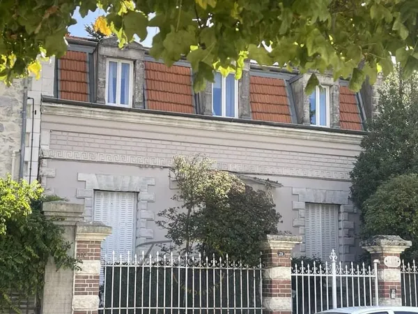Maison de ville 8 pièces 160 m²
