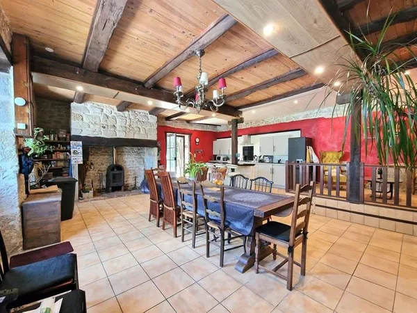 Maison 7 pièces 180 m²