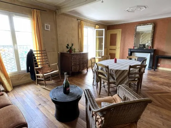 Duplex de charme avec balcon plein ouest