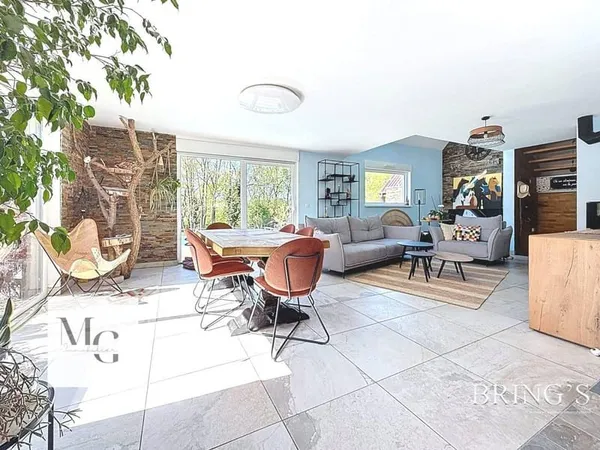 Maison 7 pièces 218 m²