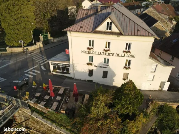 URGENT Hotel restaurant 3