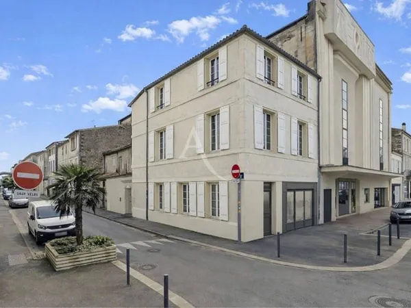 Appartement 3 pièces 111 m²