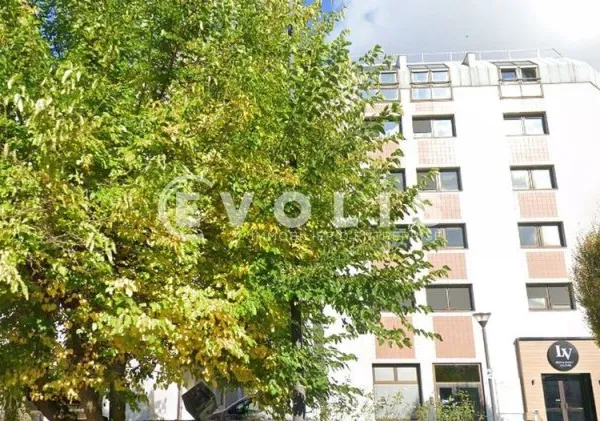 Bureaux - A LOUER - 604 m² divisibles à partir de 25 m²