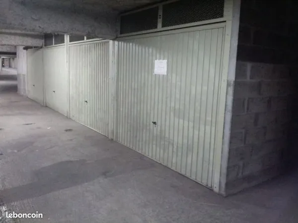 Box garage sécurisé 25000 euros net vendeur