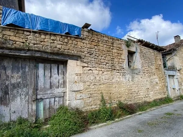 Maison en pierre à réhabiliter