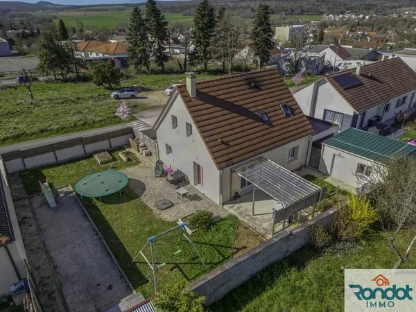 5 pièces/4 chambres 116 m2 terrain 511 m2